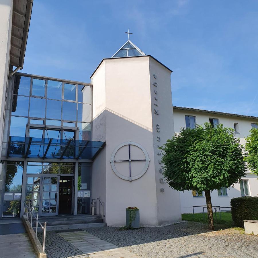 Spectrum Kirche Exerzitien-Und Bildungshaus Auf Mariahilf Пасау Екстериор снимка